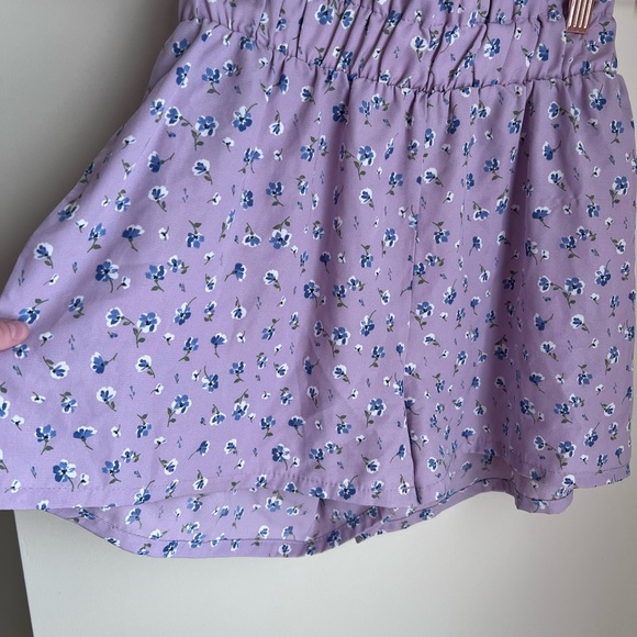 Lavender Altar’d state shorts - Picture 2 of 5